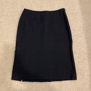 Banana Republic - Black knee length skirt with pleats, size 0